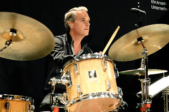 Hans Dekker Hans Dekker Jazz Schlagzeuger Drummer WDR-Bigband Live-Konzert 2019