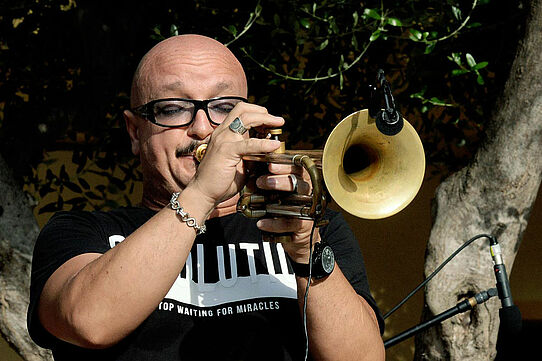 Giovanni Falzone      Jazz    Trompeter    Live-Konzert    Timeinjazz-Festival Sardinien     2019