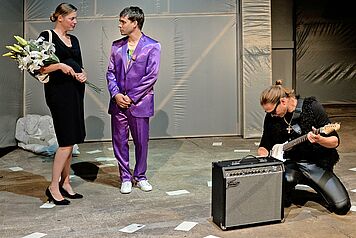 Acting Accomplices   Theater    Der Freund krank    Nis-Momme Stockmann    Orangerie Theater Köln     2014