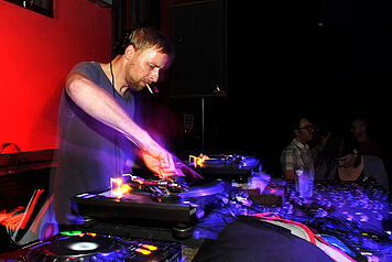 Cologne Sessions     House-Techno       Party    Live    Stadtgarten   2011
